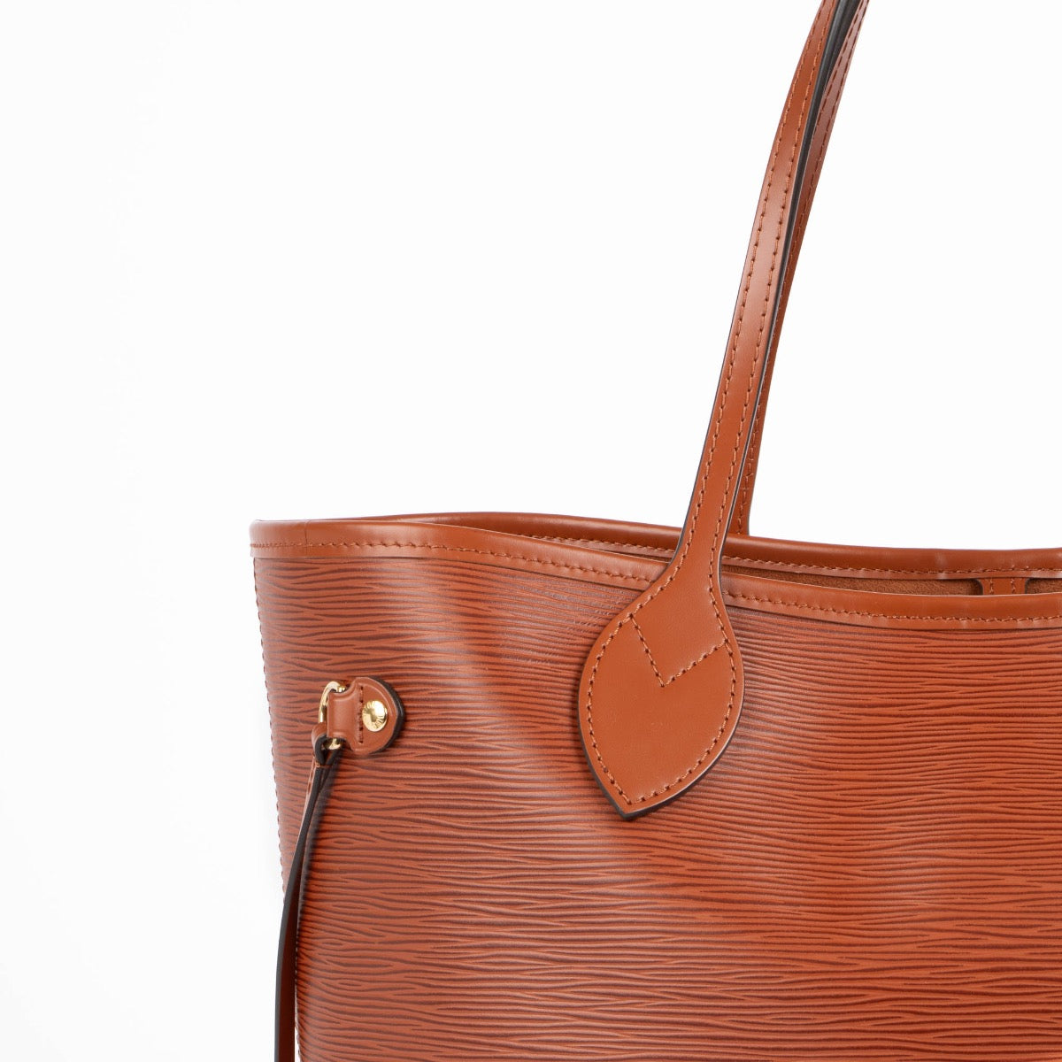 Authentic pre-loved Louis Vuitton Camel Epi Neverfull MM Shoulder Bag on Labellov.com