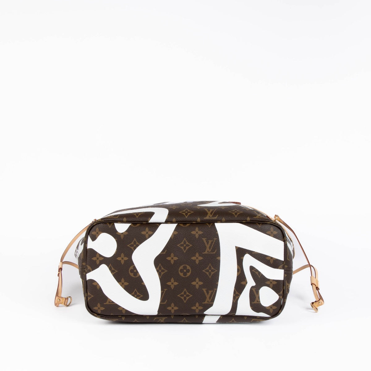 Authentic pre-loved Louis Vuitton Monogram Knokke Neverfull MM Shoulder Bag on Labellov.com