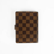 Shop safe online at Labellov in Antwerp, Brussels and Knokke this 100% authentic second hand Louis Vuitton Damier Ebene Adress Book