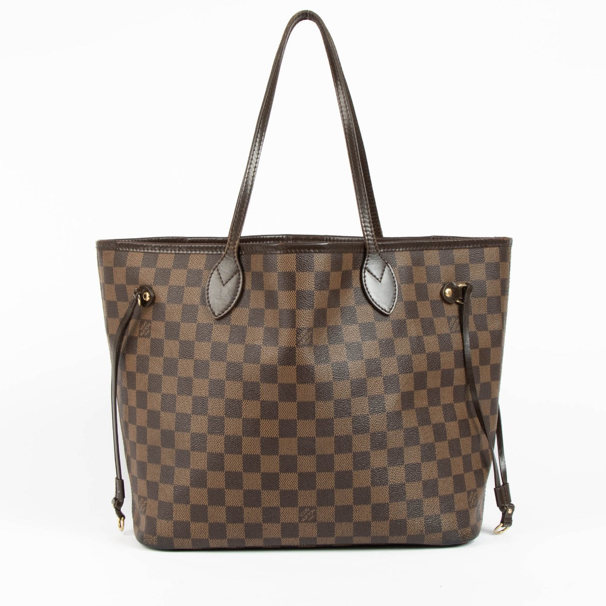 Shop safe online at Labellov in Antwerp, Brussels and KNokke this 100% authentic second hand Louis Vuitton Damier Ebene Neverfull MM