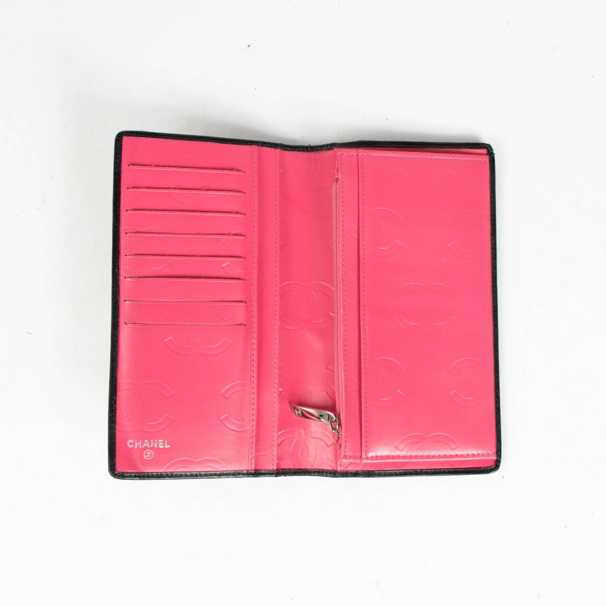 Authentic pre-loved Chanel Black Cambon Bifold Wallet on Labellov.com