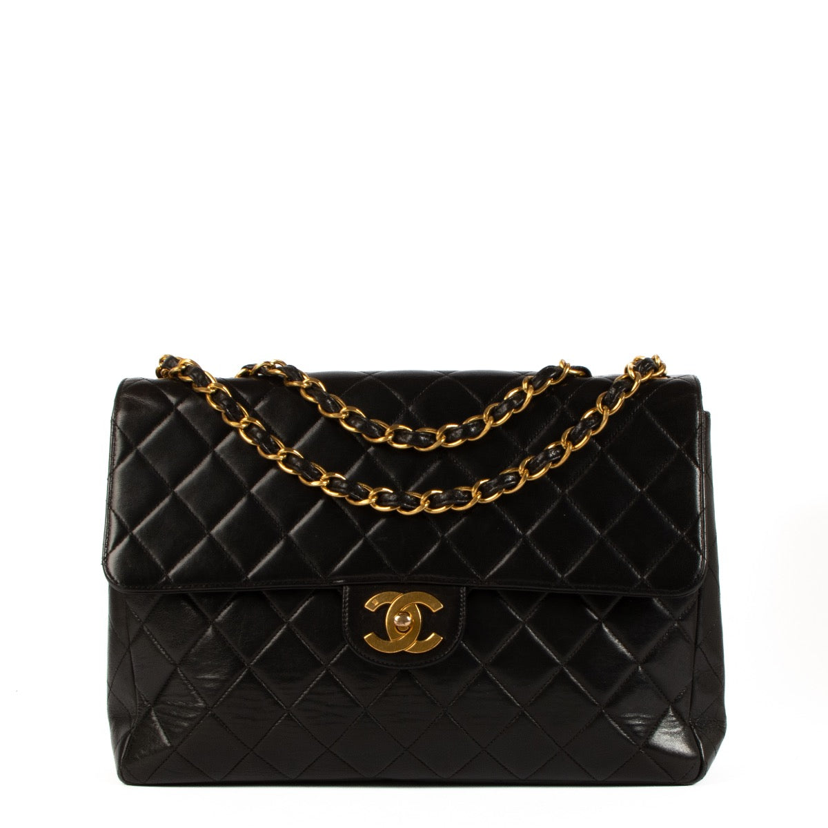 Shop safe online at Labellov in Antwerp, Brussel and Knokke this 100% authentic second hand Chanel Black Lambskin Large Classic Flap Bag