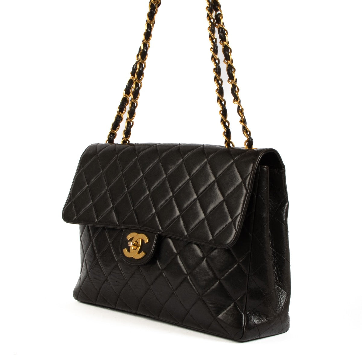 Shop safe online at Labellov in Antwerp, Brussel and Knokke this 100% authentic second hand Chanel Black Lambskin Large Classic Flap Bag