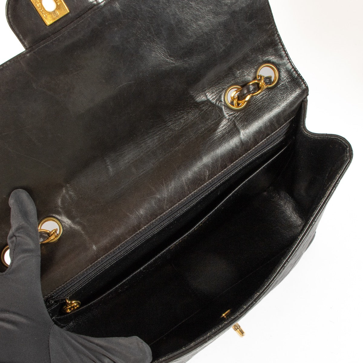 Shop safe online at Labellov in Antwerp, Brussel and Knokke this 100% authentic second hand Chanel Black Lambskin Large Classic Flap Bag