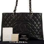 shop safe online at Labellov in Antwerp, Brussels and Knokke this 100% authentic second hand Chanel Black Caviar Leather Grand Shopping Tote