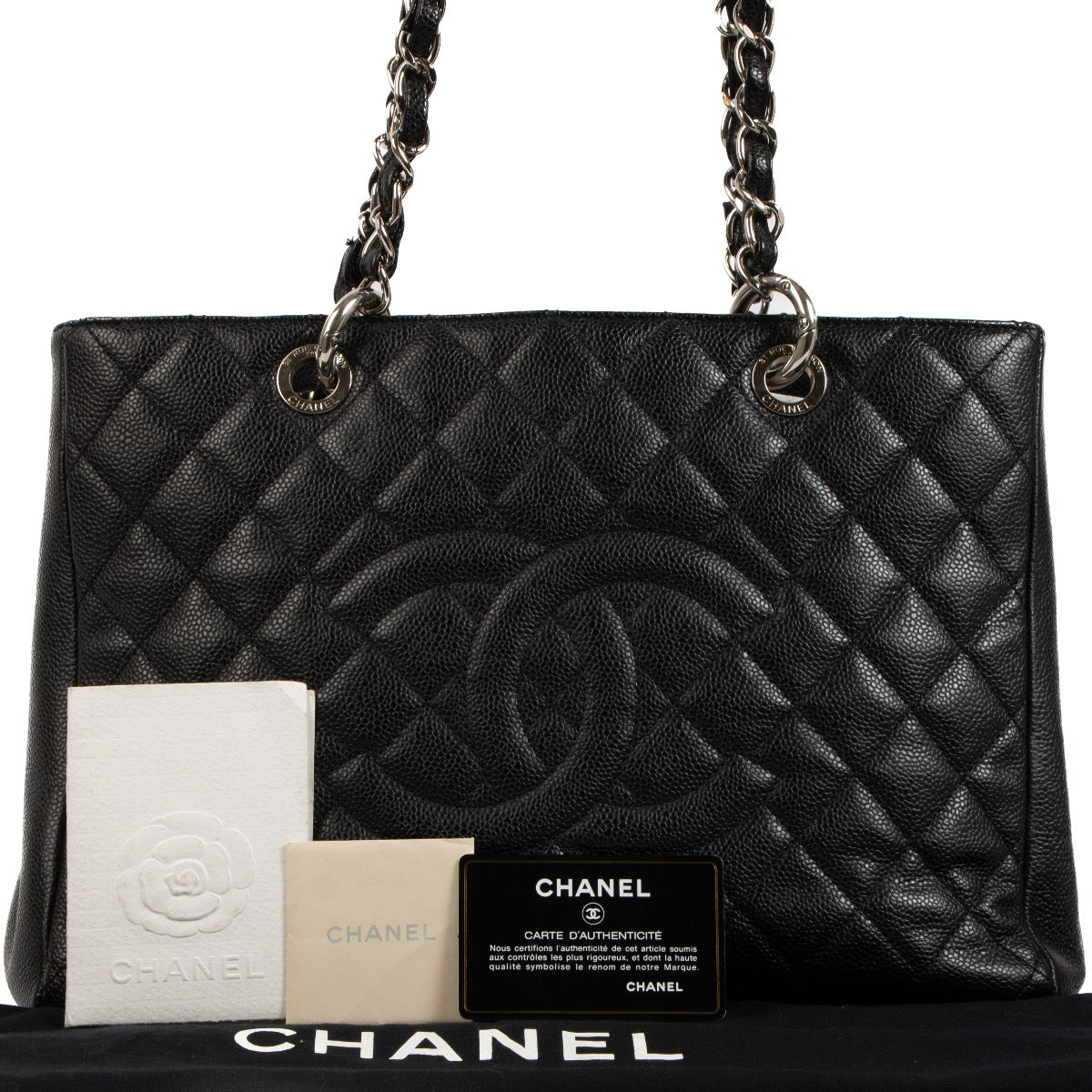 shop safe online at Labellov in Antwerp, Brussels and Knokke this 100% authentic second hand Chanel Black Caviar Leather Grand Shopping Tote