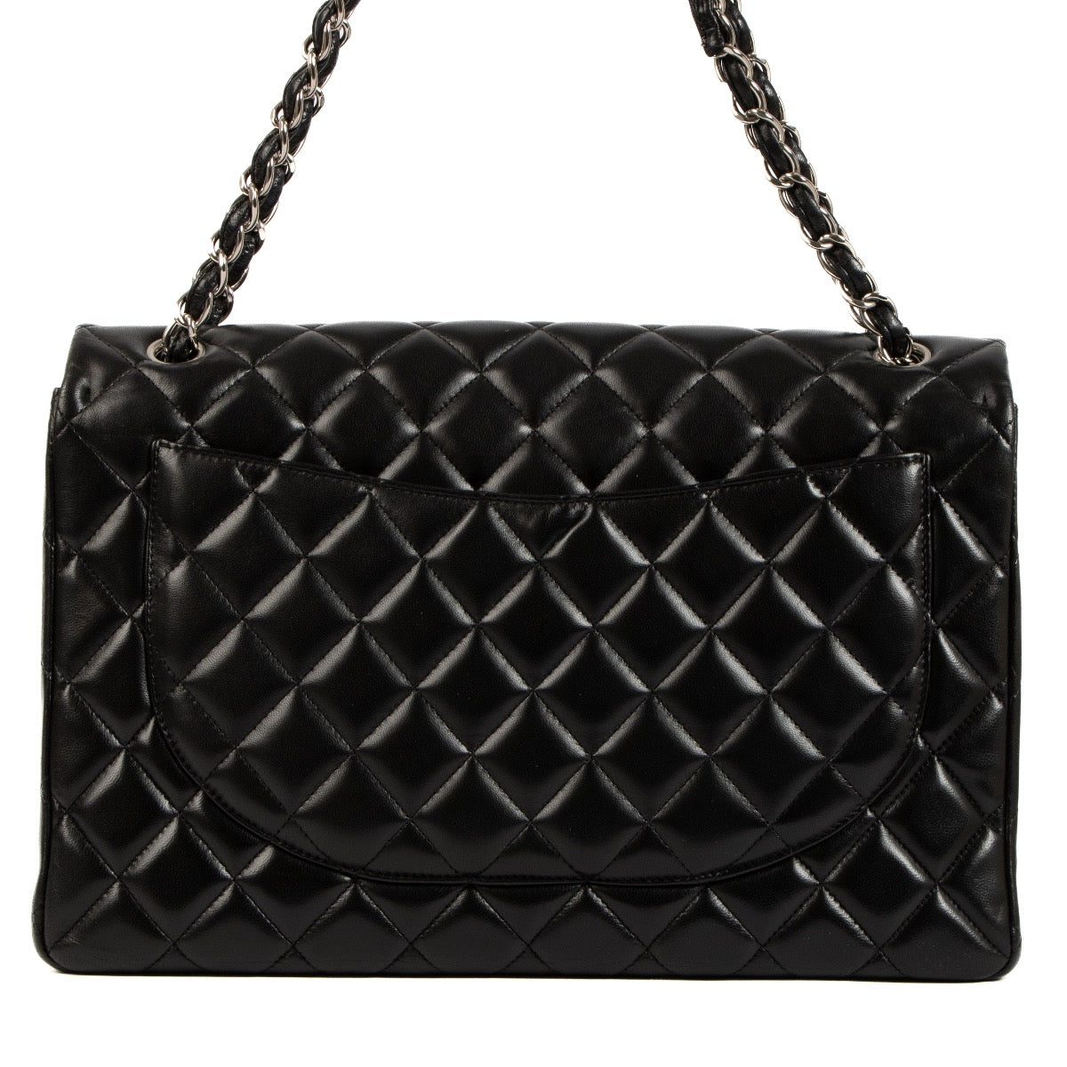 Shop safe online at Labellov in Antwerp, Brussels and Knokke this 100% authentic second hand Chanel Black Lambskin Maxi Classic Single Flap Bag