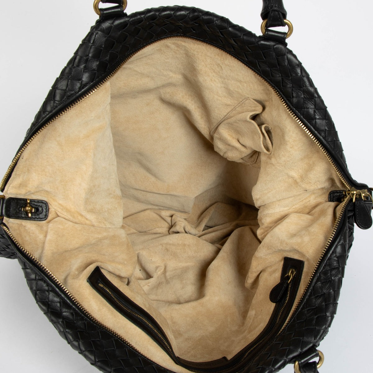 Shop this 100% authentic Bottega Veneta Black Intrecciato Tote Bag at Labellov.com