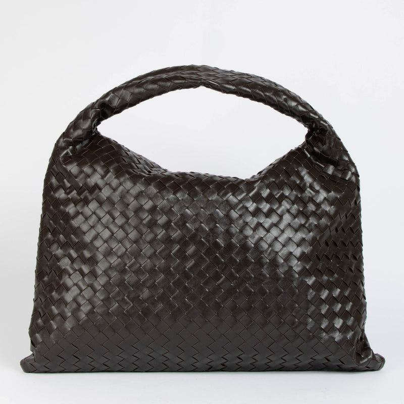 Authentic Bottega Veneta Fondant Intrecciato Large Hop Bag on Labellov.com
