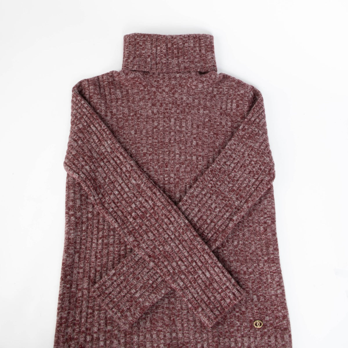 Authentic pre-loved Chanel 23B Pink Knit Sweater - Size 40 on Labellov.com