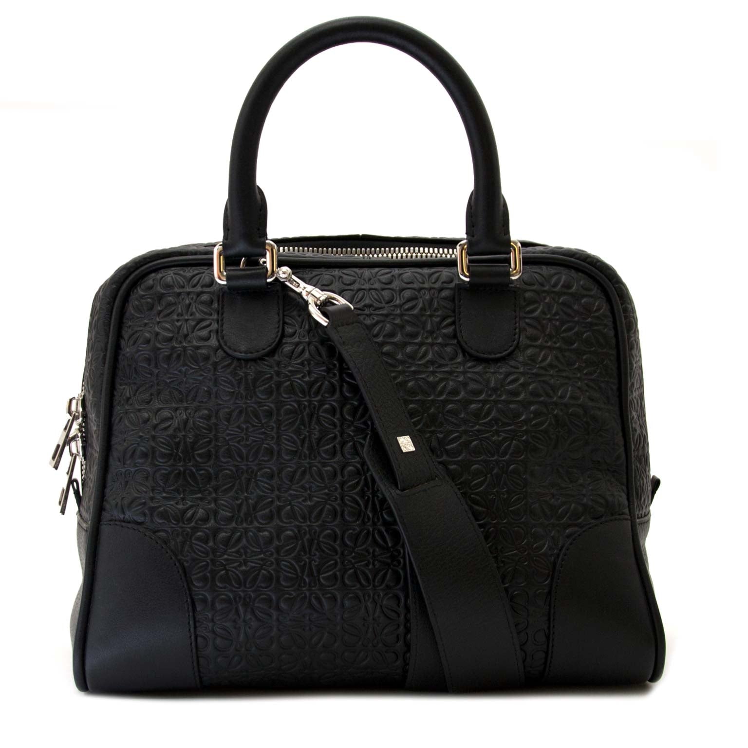 koop Loewe Black Bolso Amazona Medium Anagram Bag bij labellov aan de beste prijs