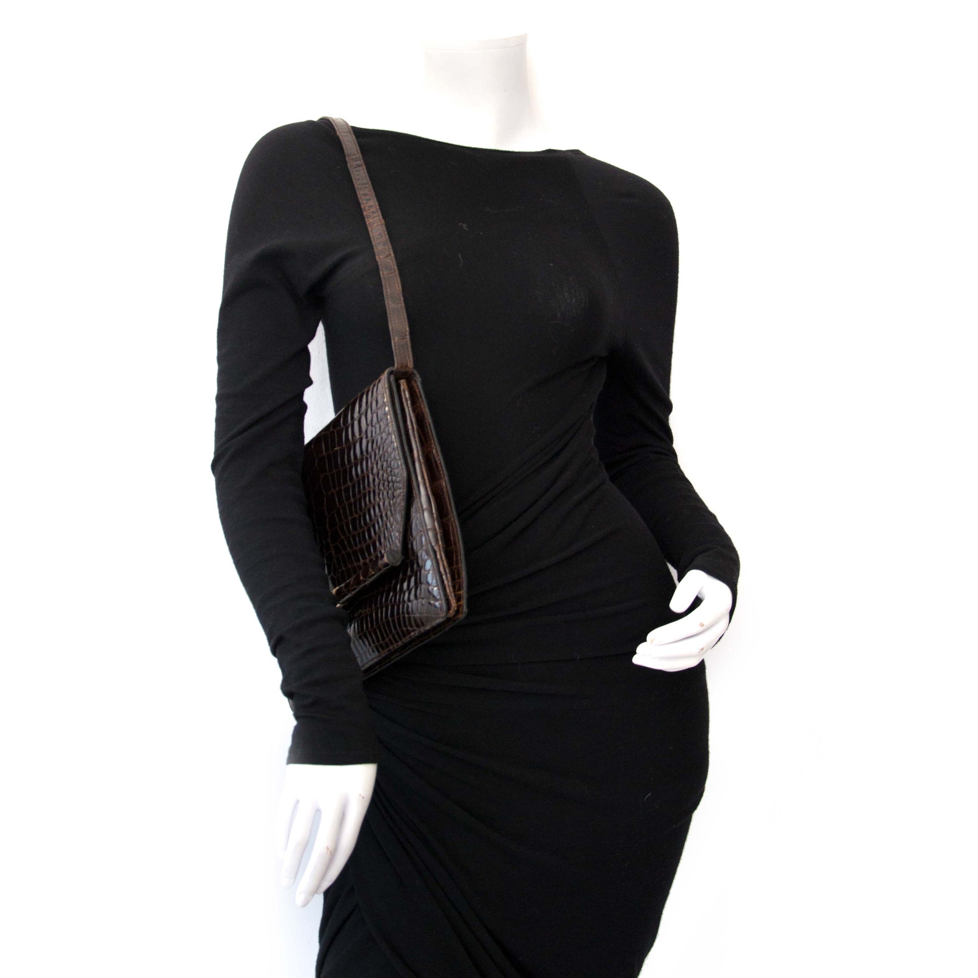 koop online aan de beste prijs Vintage Loewe Brown Croco Clutch