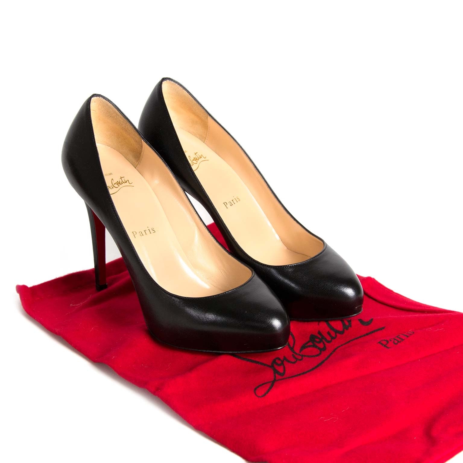 koop Christian Louboutin Black Simple Pump - Size 37 bij labellov aan de beste prijs