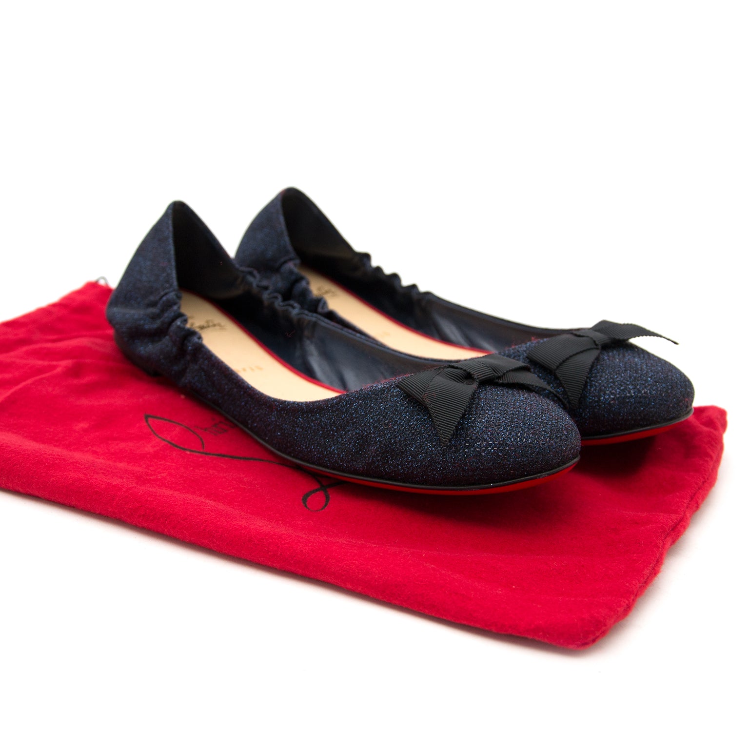 Koop en verkoop uw authentieke Louboutin 'Air Loubi' Flats aan de beste pijs van 2017