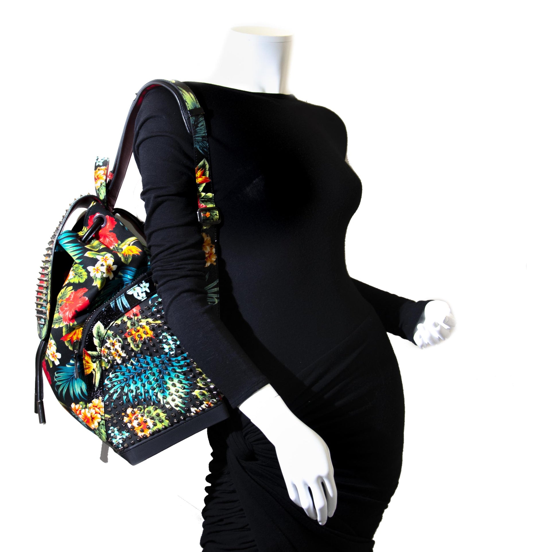 Achetter un sac à dos à deuxième main de Louboutin à un bon prix chez LabelLOV