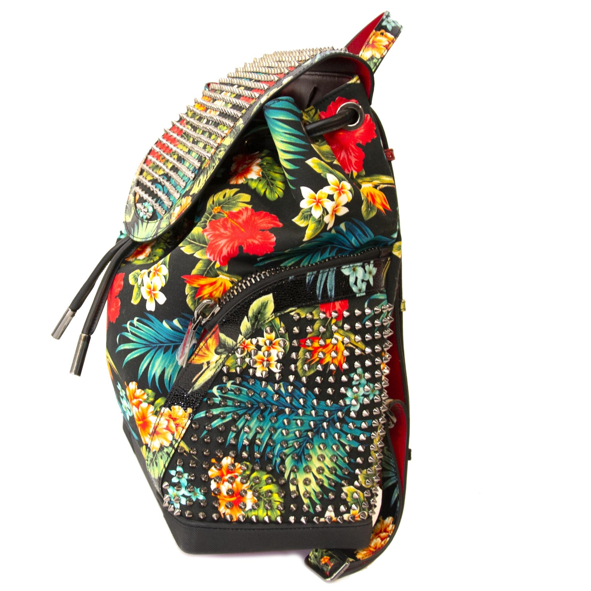 Achetter un sac à dos de Louboutin à un bon prix chez LabelLOV vintage webshop.