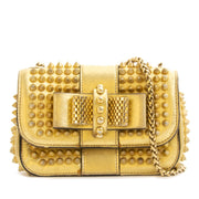 Buy secondhand Louboutin minibags at Labellov. Safe online shopping at a fair price.
