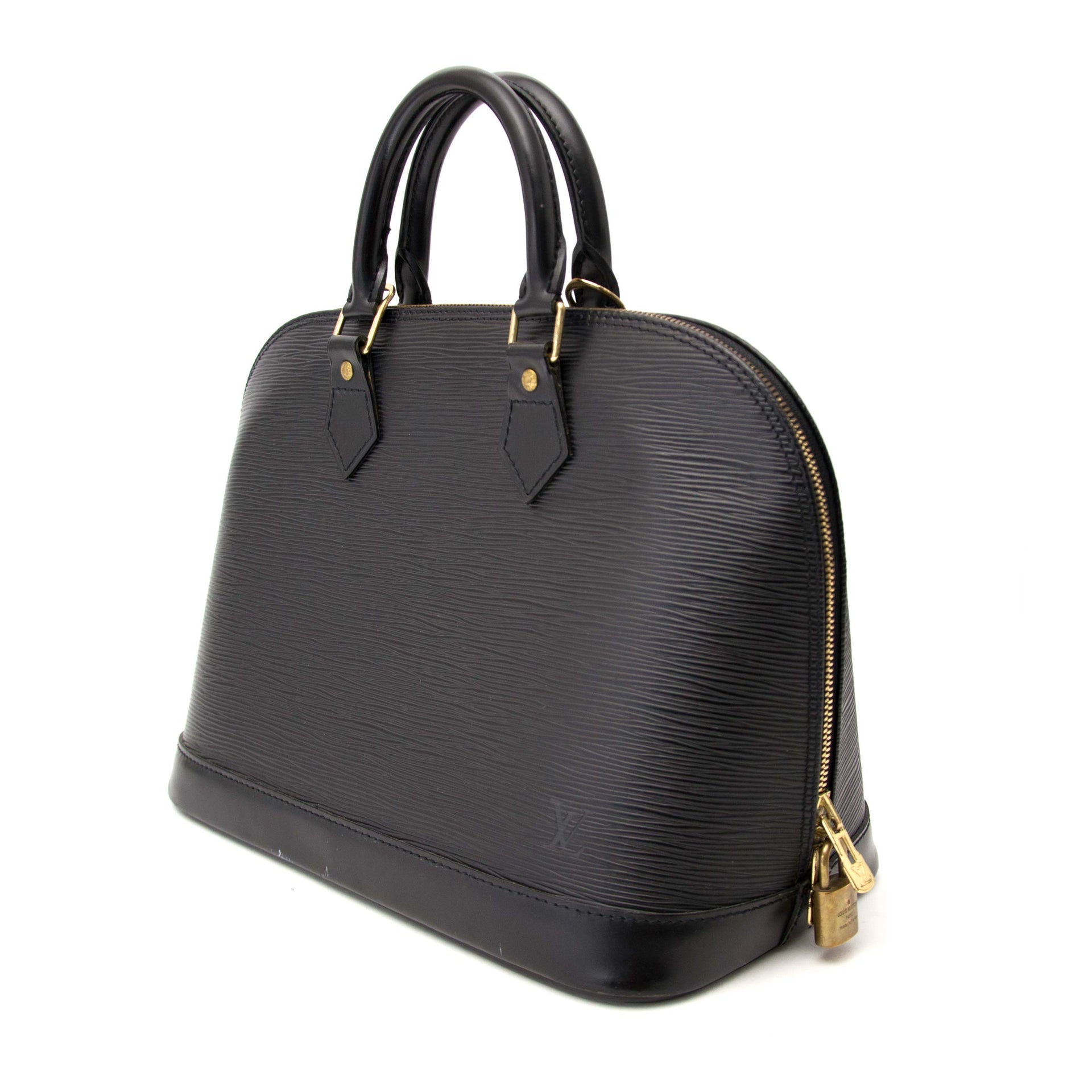 100% garantie op al uw designer aankopen bij luxe tweedehands webshop Labellov in Antwerpen