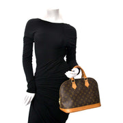 Louis Vuitton Alma PM Monogram Bag Buy authentic designer Louis Vuitton LV secondhand bags at Labellov at the best price. Safe and secure shopping. Koop tweedehands authentieke Louis Vuitton tassen bij designer webwinkel labellov.