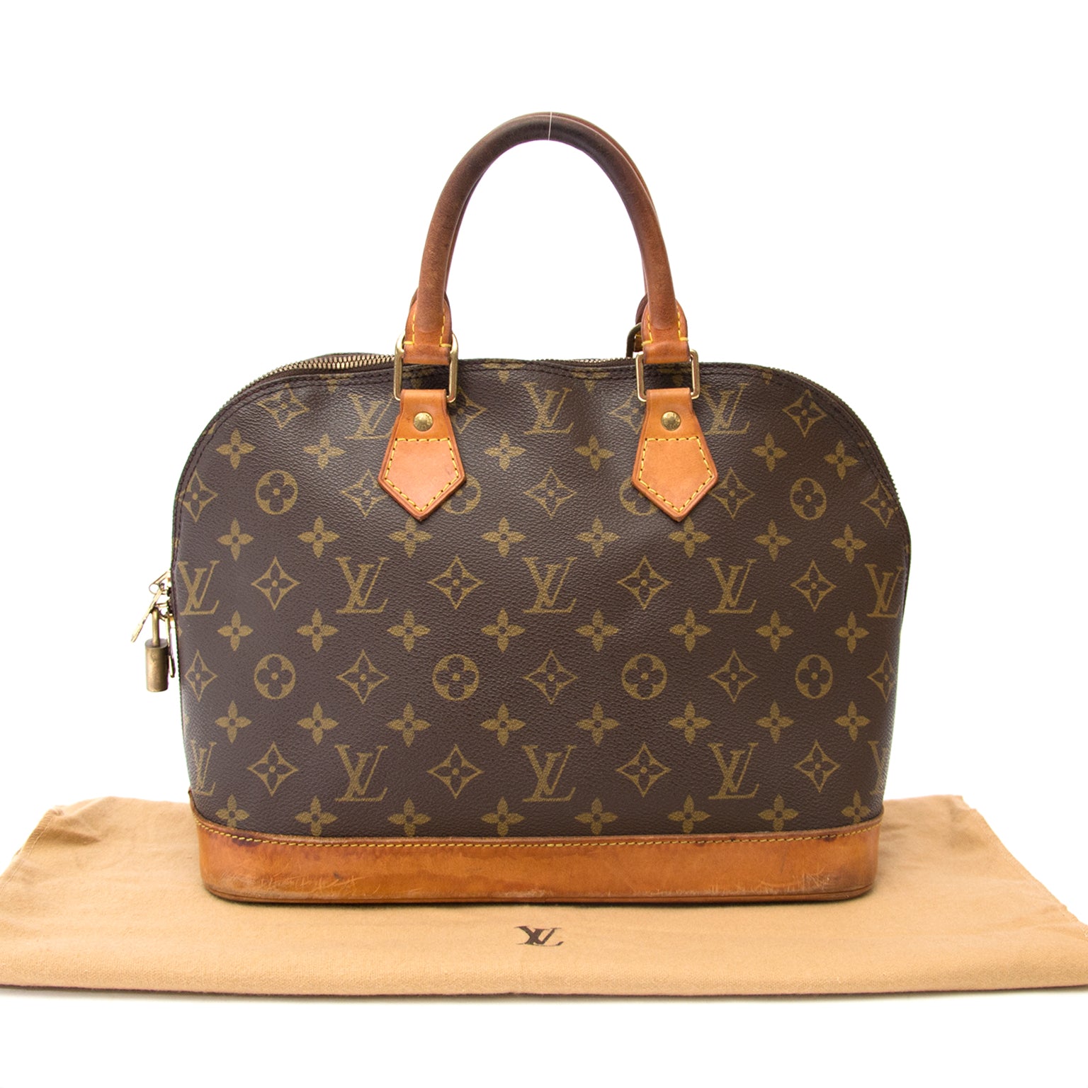 koop veilig online aan de beste prijs jou tweedehands desiger Vintage Louis Vuitton PM Alma voor de beste prijs