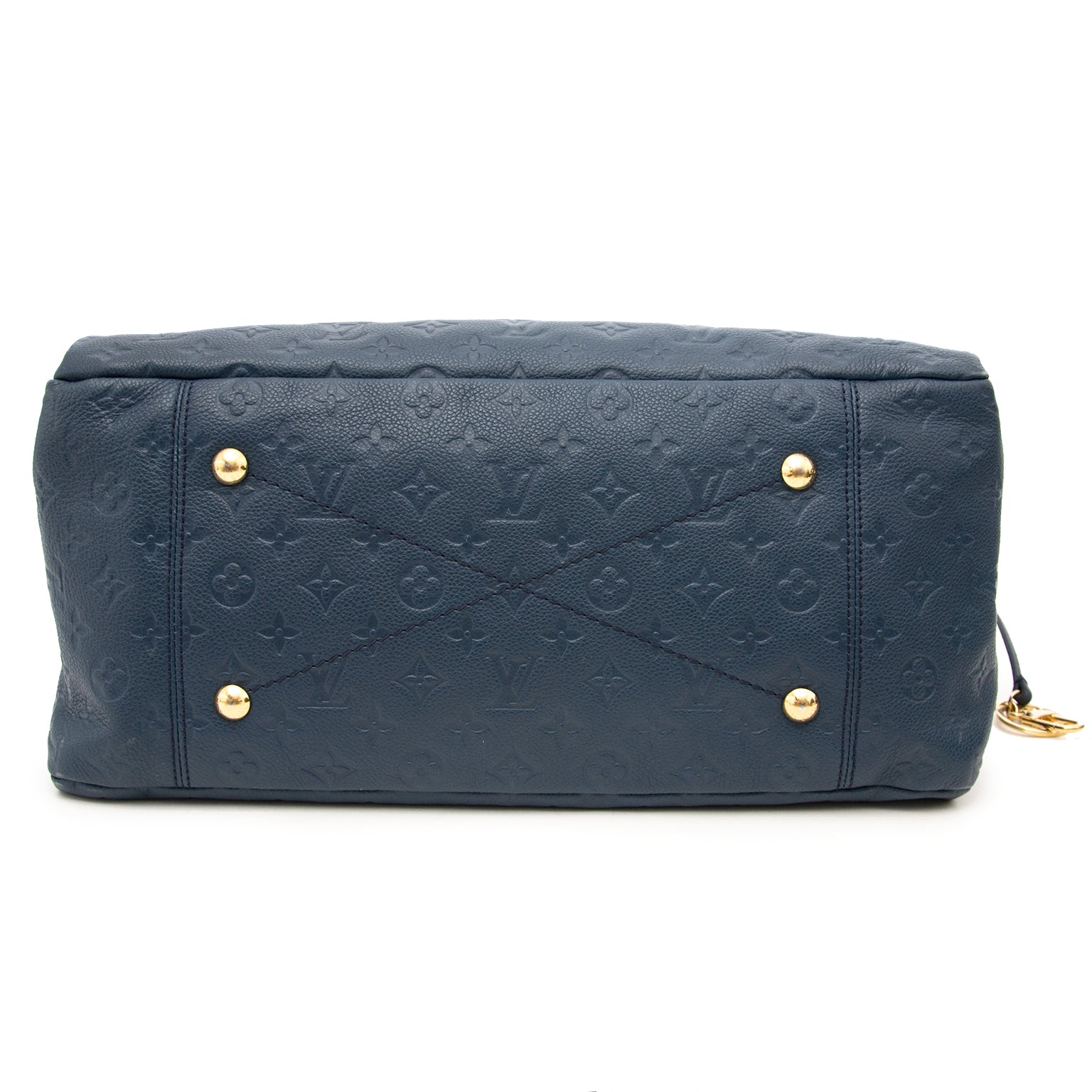 Buy and sell your preloved designer bags for the best rates online at Labellov luxury