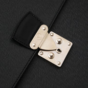Are you looking for an authentic Louis Vuitton Briefcase Associé Taïga?
