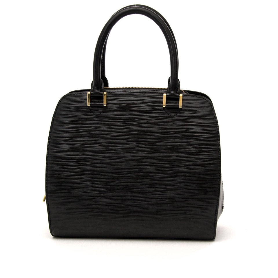 Brand New Louis Vuitton Black Epi Leather Handbag for the best price on Labellov