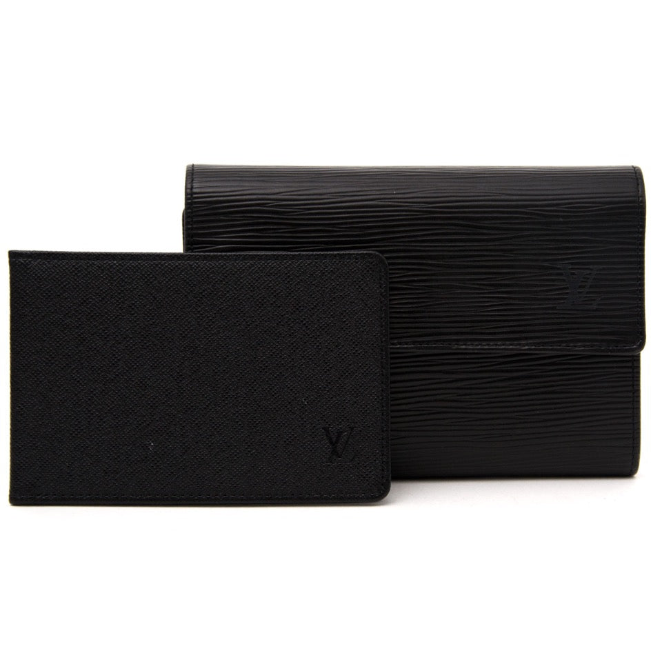 Louis Vuitton Black Epi Wallet te koop in Antwerpen, België en wereldwijd aan de beste prijs