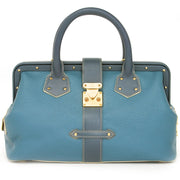 Authentieke Louis Vuitton l'ingenieux blauw dokterstas voor de juiste prijs bij LabelLOV vintage webshop. Louis Vuitton Suhali L'ingenieux bicolor blue shoulder bag.Veilig online winkelen. Luxe, vintage, mode. Antwerpen, België.