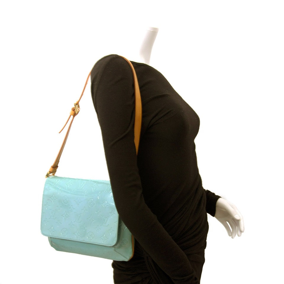 We buy and sell your Louis Vuitton Vernis Epi Thompson Street Baby Blue for the best price