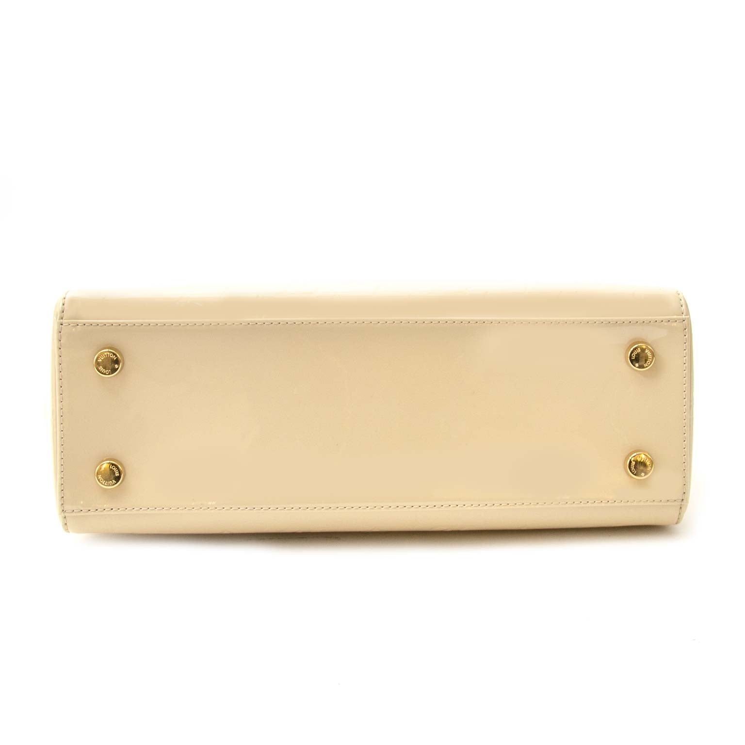 Buy Louis Vuitton brea bags at the lowest price at Labellov vintage webshop