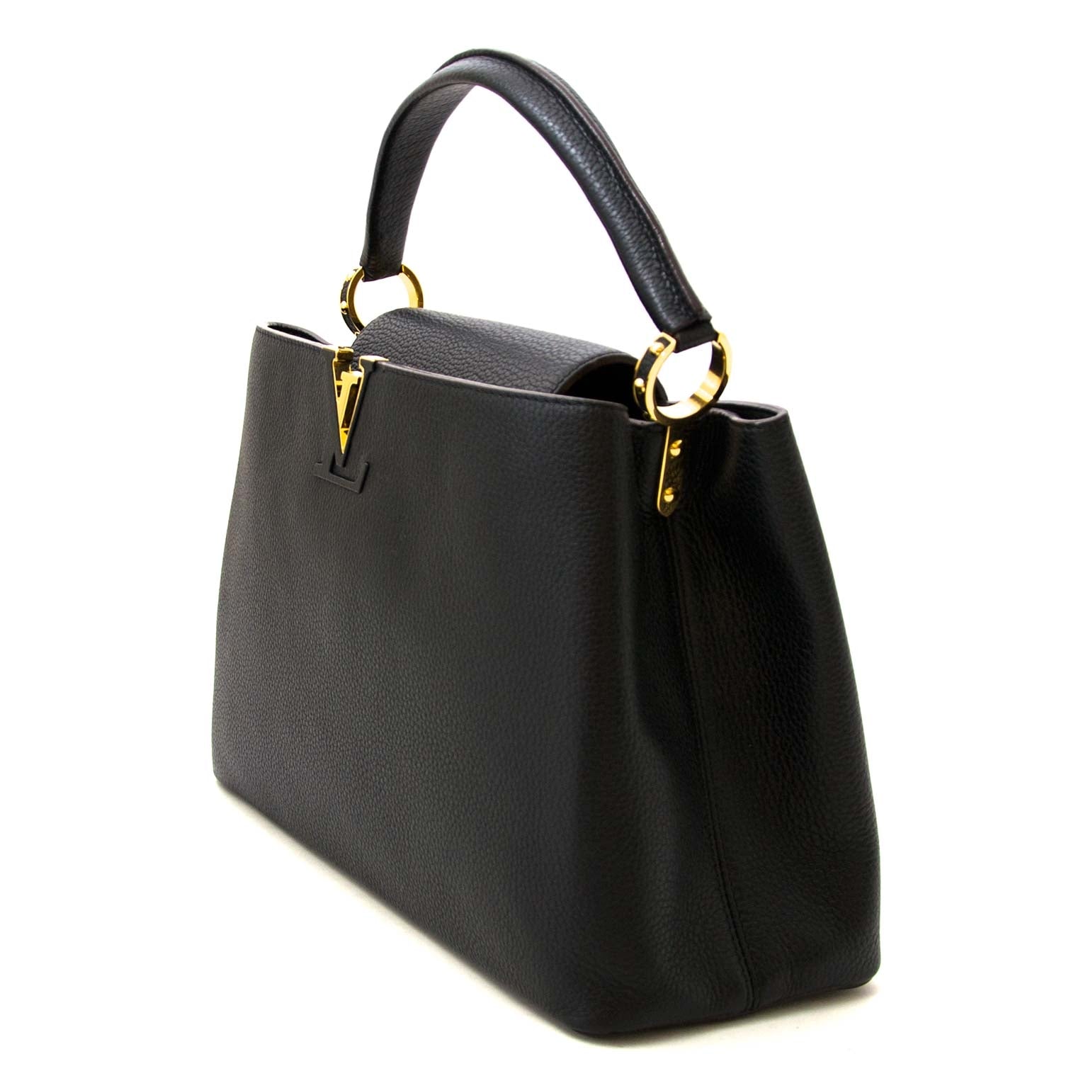 Buy authentic luxury bags at Labellov fashion webshop from Belgium