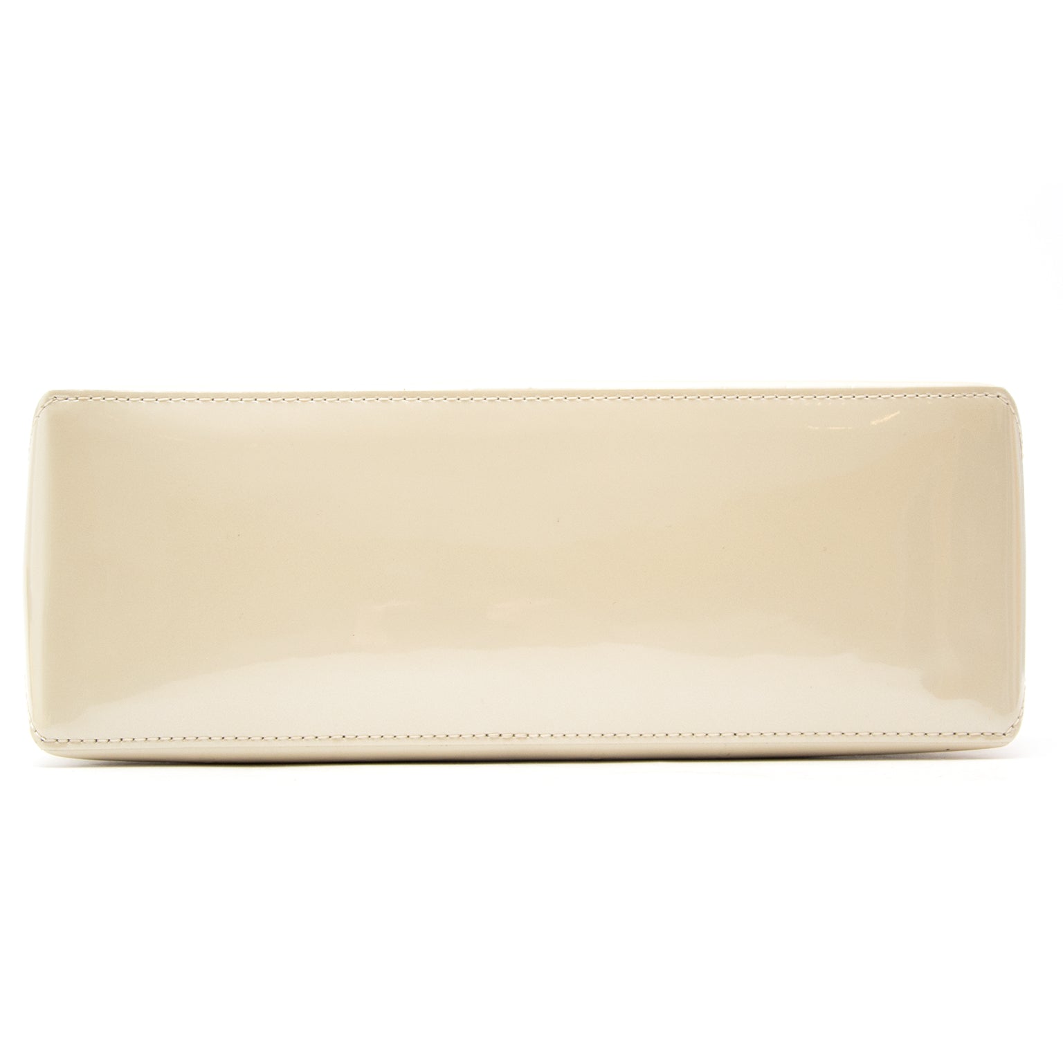 Heute können Sie diese Louis Vuitton Vernis Wilshire Boulevard Blanc Corail Handtasche auf labellov.com ankaufen.