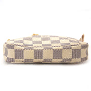 Louis Vuitton Damier Azur Mini Pochette Bag 'Buy authentic secondhand Louis Vuitton pochettes at the right price at LabelLOV, safe and secure online shopping. Koop authentieke tweedehands Louis Vuitton tasjes aan de juiste prijs bij LabelLOV.'