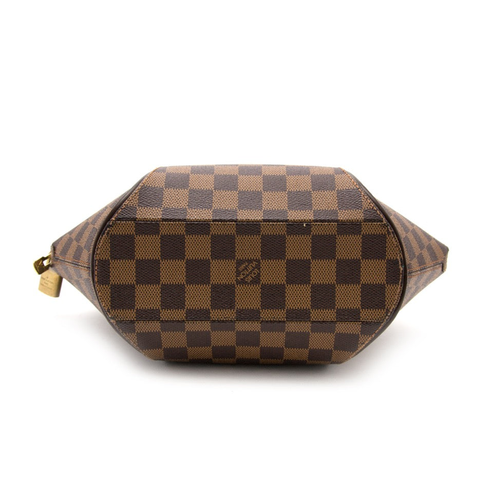Op zoek naar de geschikte Louis Vuitton tas? Louis Vuitton Damier Ebene Ellipse te koop bij LabelLOV, luxe tas aan een voordelige prijs!