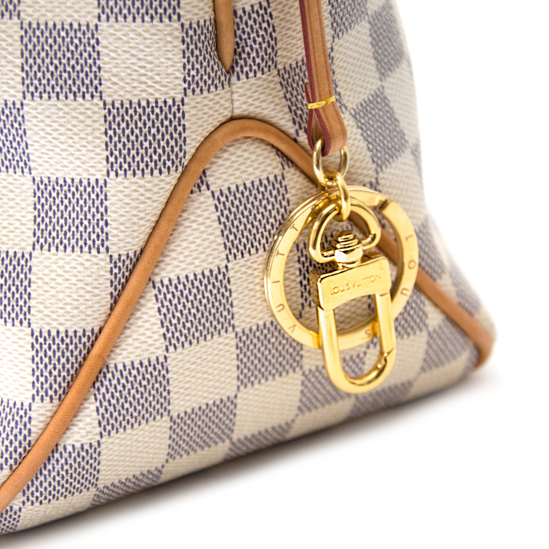 searching for a luxury Louis Vuitton Delightful MM Damier Azur