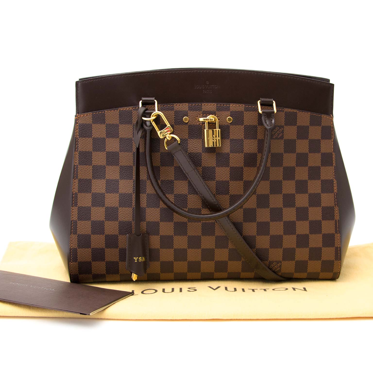 labellov.com, de luxe tweedehands webshop voor al uw designer hantassen. Louis vuitton rivoli mm Damier.