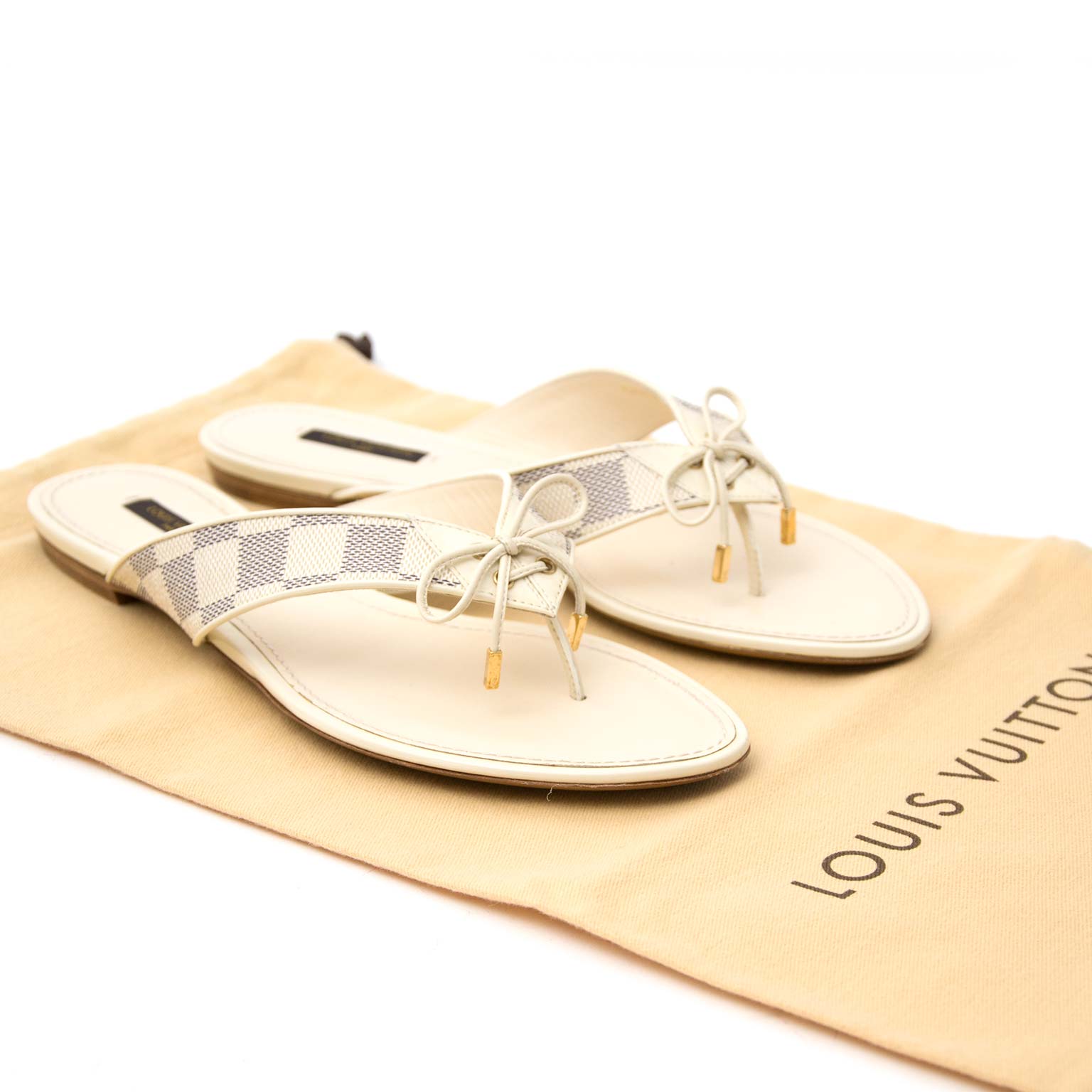 acheter en ligne chez labellov.com pour le meilleur prix louis vuitton damier azur flats