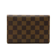 Koop en verkoop uw authentieke designer items aan de beste prijs bij Labellov