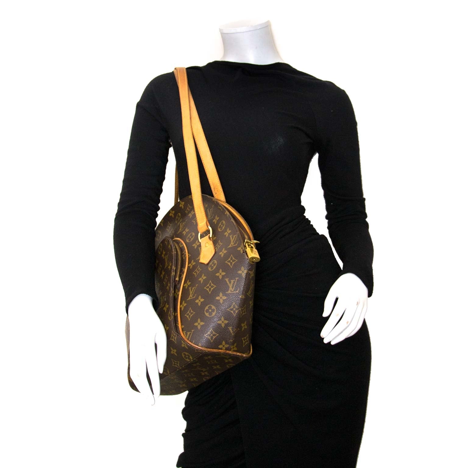 acheter en ligne chez labellov.com pour le meilleur prix Louis Vuitton Monogram Ellipse Shoulder Bag