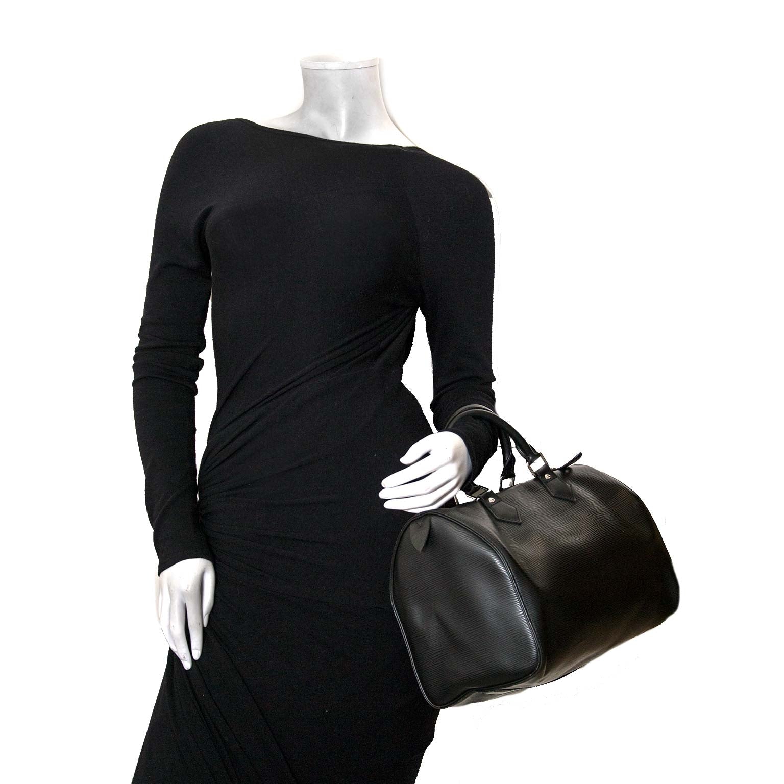 Buy authentic Louis Vuitton leather speedy bags at labellov vintage fashion webshop belgium