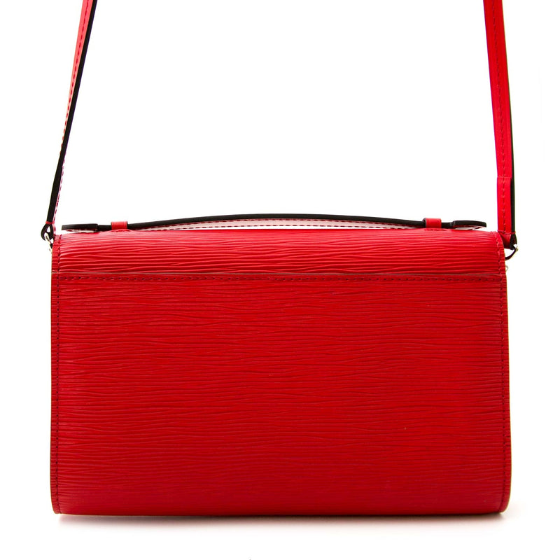 skip the waitinglist shop safe online secondhand Louis Vuitton Clery Epi Coquelicot + Strap + iPhone Case