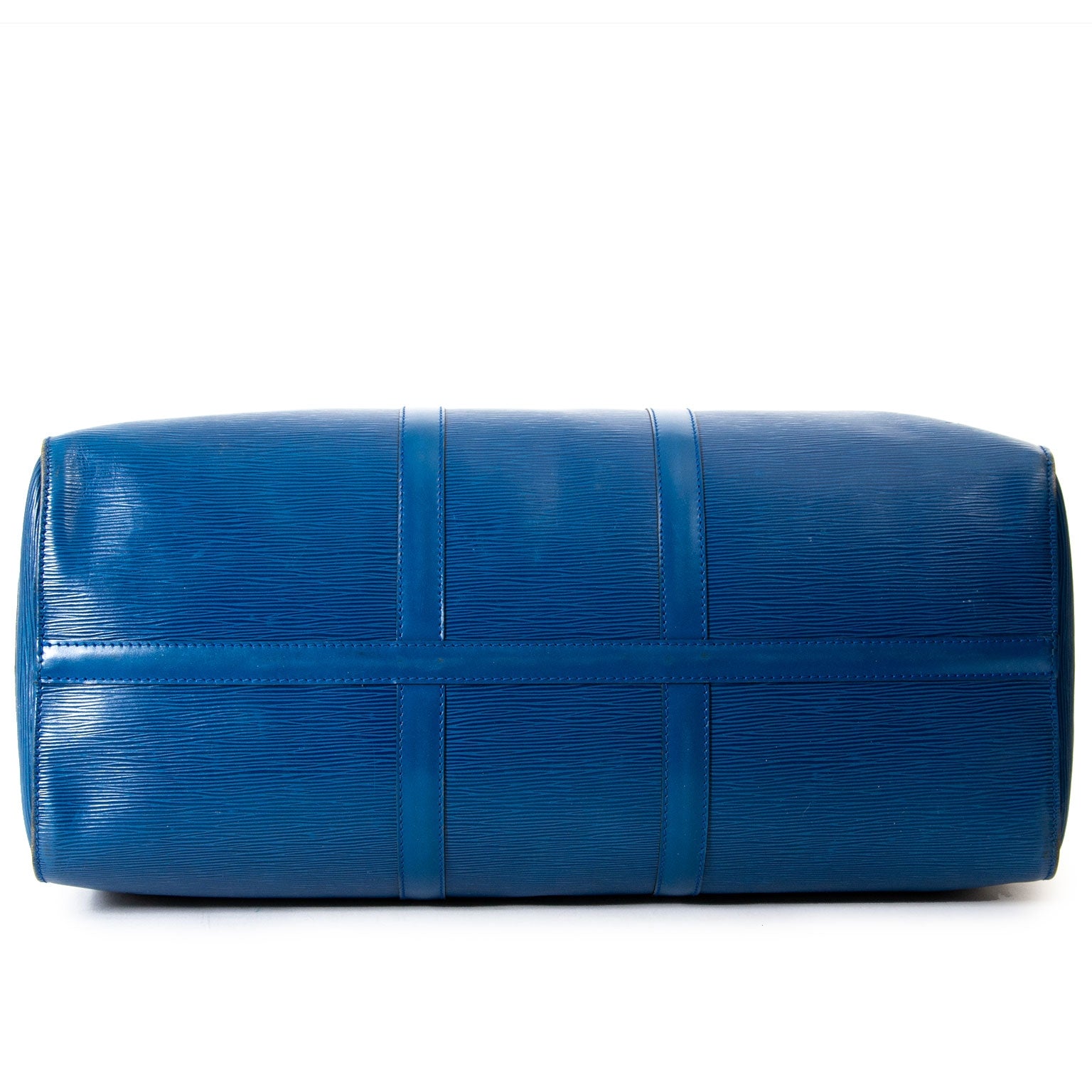 We buy and sell your authentic designer bags for the best price at Labellov