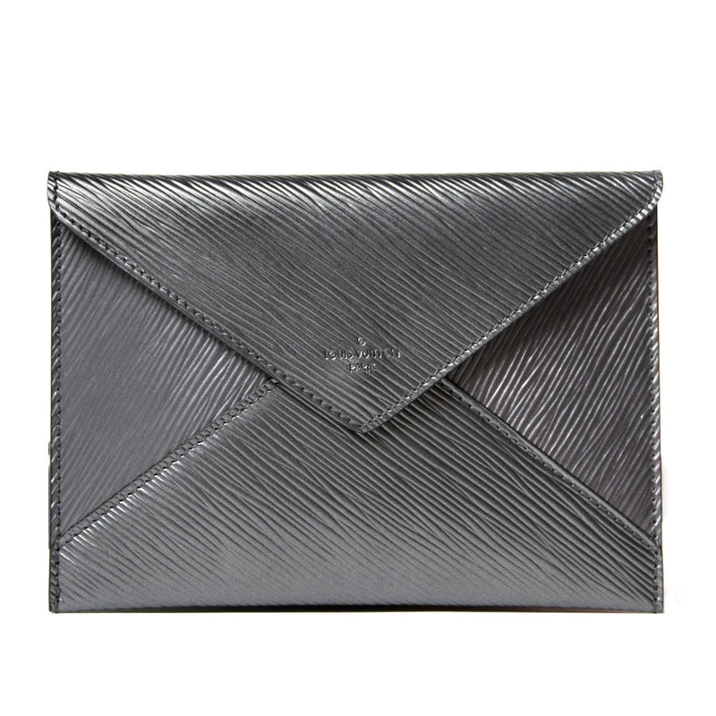 koop Louis Vuitton Silver Epi Leather Envelope Pochette en betaal veilig online bij labellov.com