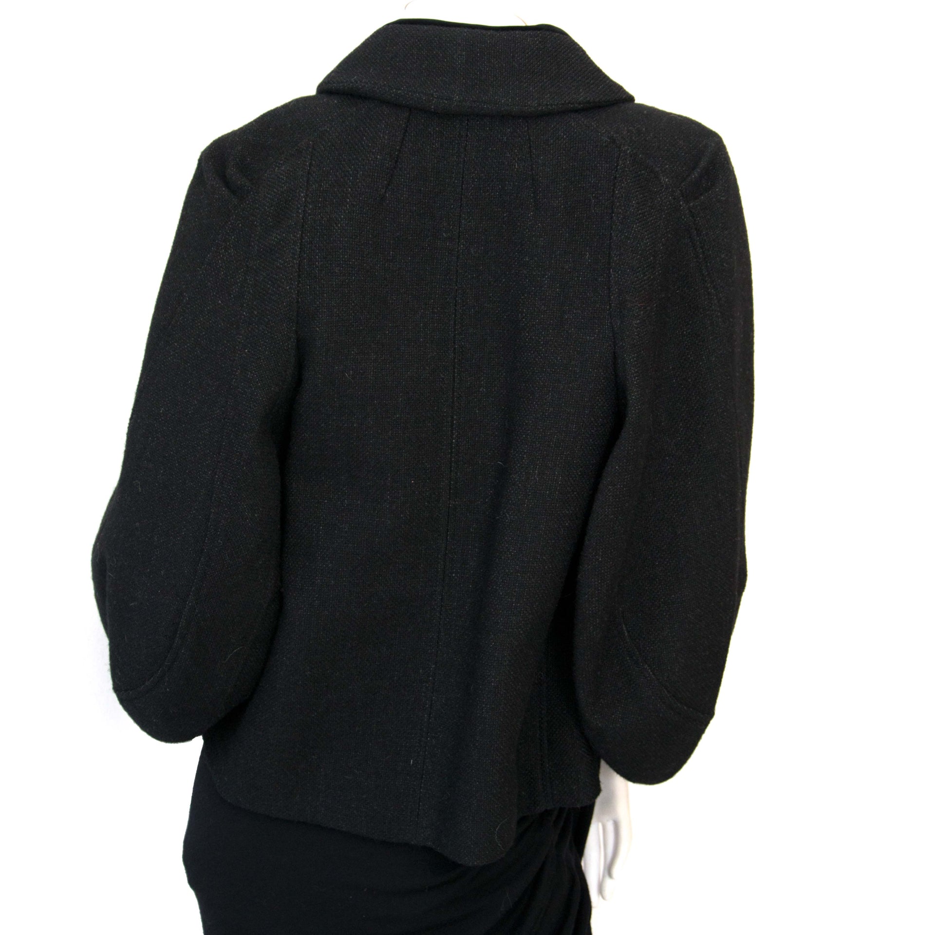 Louis Vuitton Wool Coat for sale online at Labellov. Koop en verkoop uw authentieke Louis Vuitton Wool Coat.