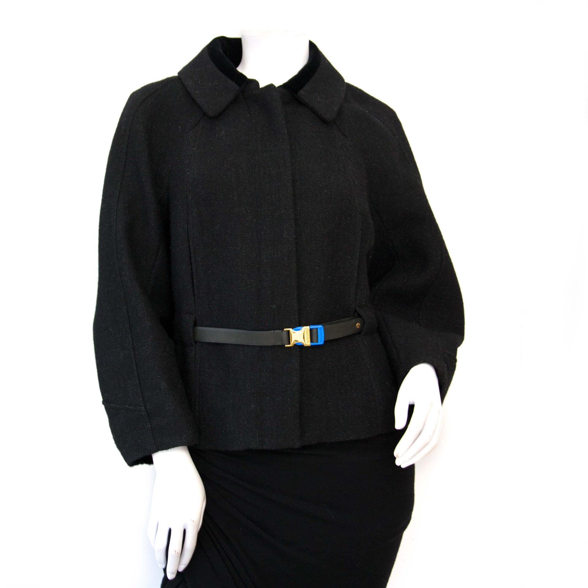 Louis Vuitton Wool Coat for sale online at Labellov. Koop en verkoop uw authentieke Louis Vuitton Wool Coat.