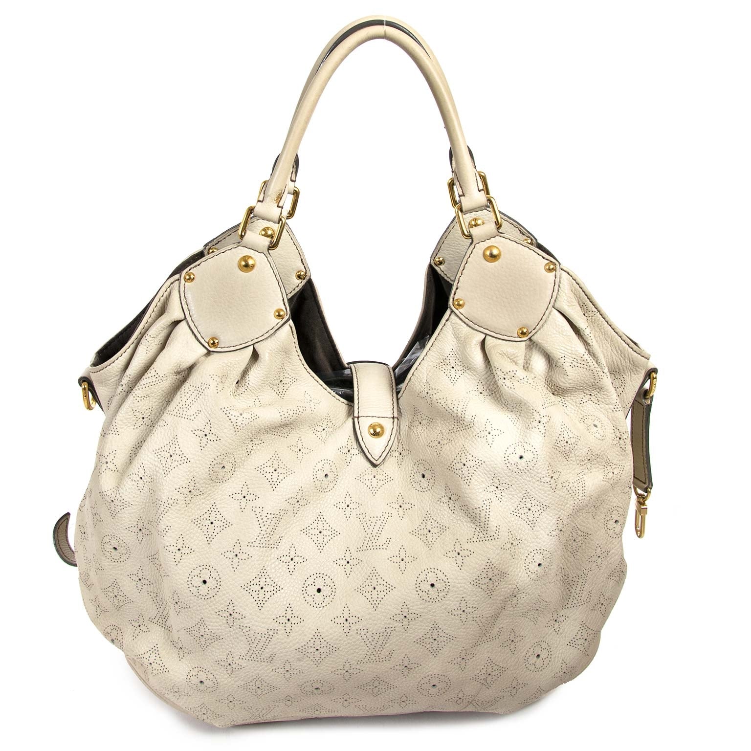 authentieke Louis Vuitton Ivory White Mahina Leather Hobo Bag te koop bij labellov vintage webshop antwerpen