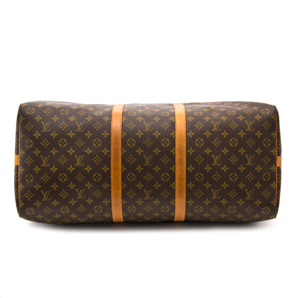 Vintage Louis Vuitton Keepall 60 for the best price at Labellov webshop. Safe and secure online shopping with 100% authenticity. Vintage Louis Vuitton Keepall 60 pour le meilleur prix.