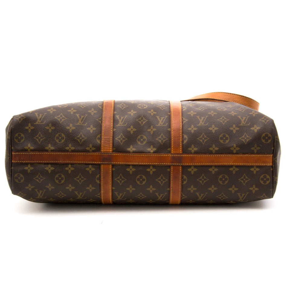 Op zoek naar een designer reistas? Louis Vuitton monogram carry-all aan de beste prijs bij Labellov