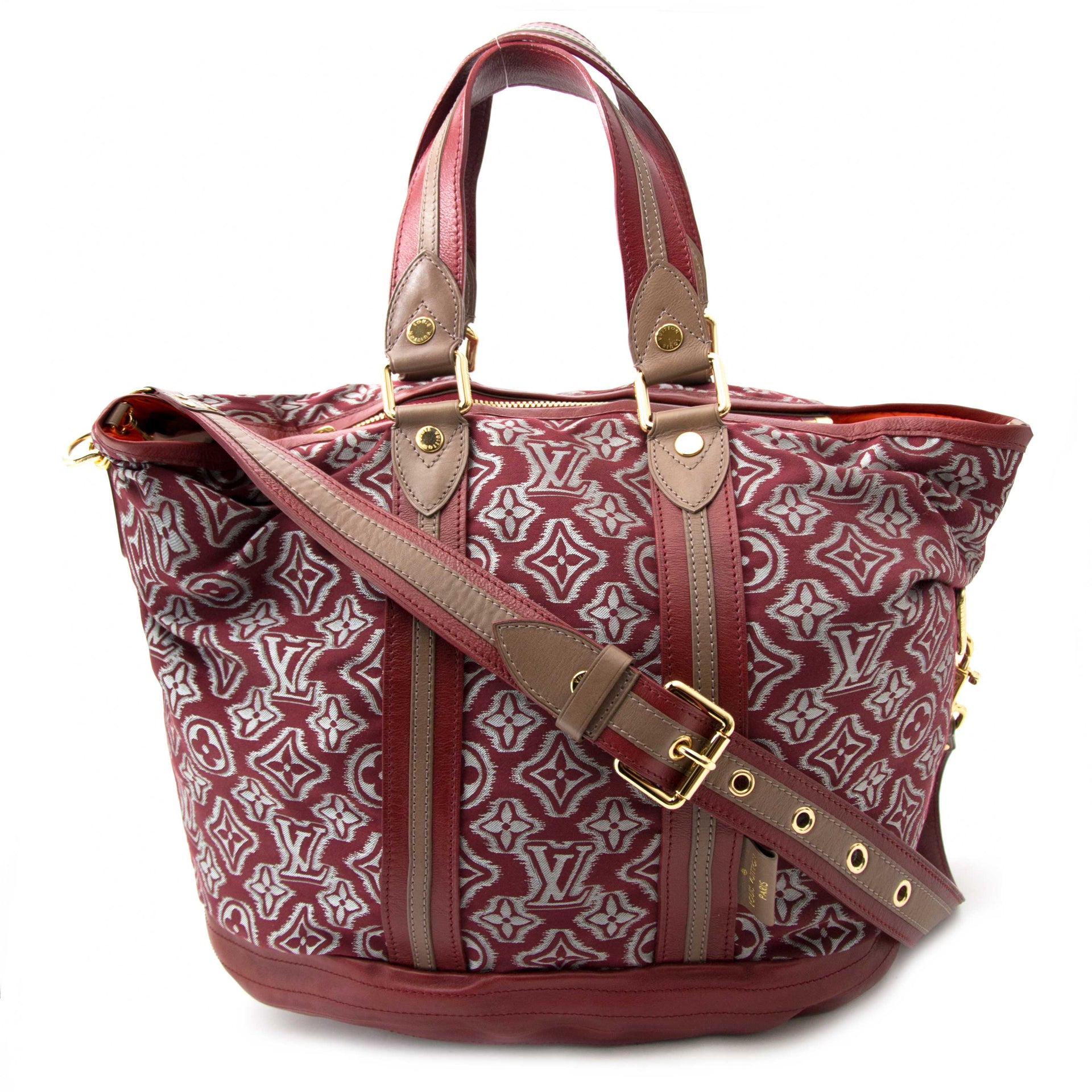 Koop uw authentieke Louis Vuitton Limited Edition Bordeaux Jacquard Monogram Fabric Aviator Bag aan de beste prijs
